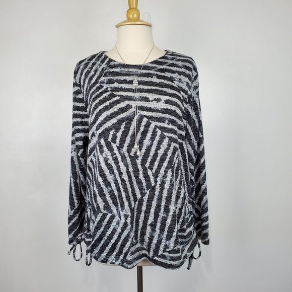N Touch Black Gray Patchwork Variegated Striped Pattern Knit Sweater Top, Size L - Picture 1 of 13